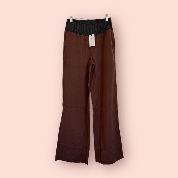 WeWoreWhat Pants - NWT WeWoreWhat low rise pant in cacao - ribbed stretch waist wide leg, women’s S